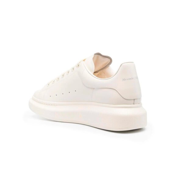 Arstore - Alexander McQueen Sneakers Oversized Triple White in Pelle Bianca