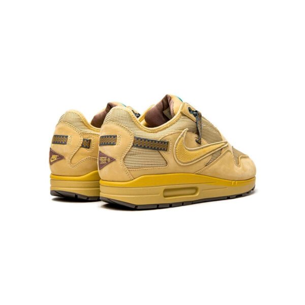 Arstore - Nike Air Max 1 Saturn Gold x Travis Scott Sneakers Unisex - Oro Saturno