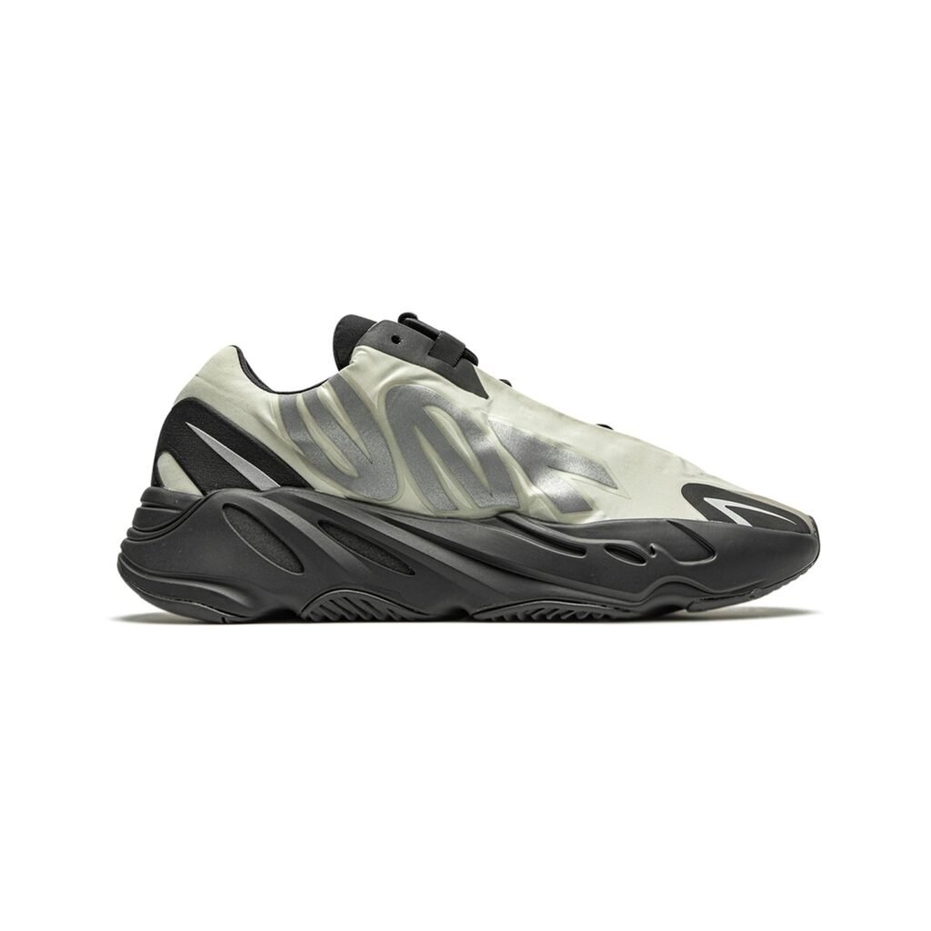 Arstore - Adidas Yeezy Boost 700 MNVN Osso Unisex Sneakers - Bone