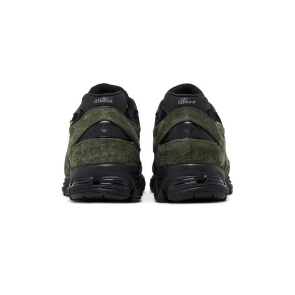 Arstore - New Balance 2002R JJJJound Sneakers Verde Scuro in Mesh Unisex - Green