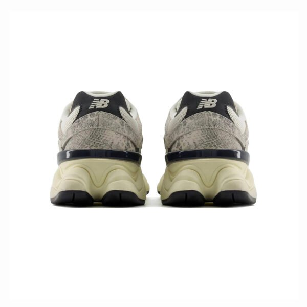 TCG - New Balance 9060 Year of the Snake Bianche Scamosciate Unisex Sneakers - White