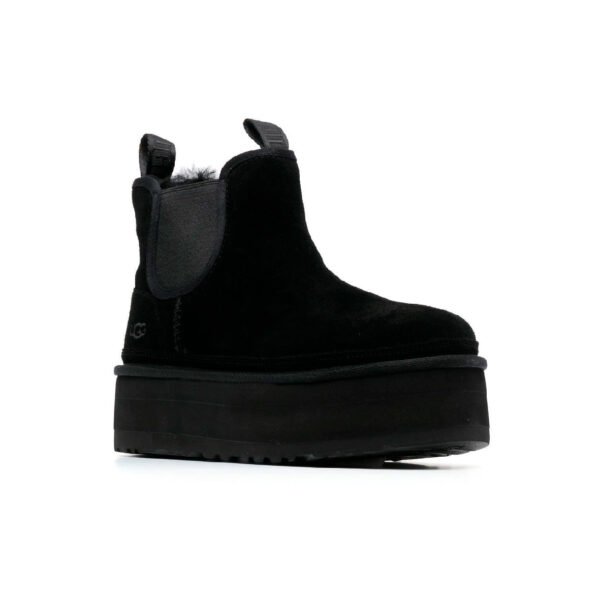 Arstore - UGG Stivaletto Neumel Platform Chelsea Nero Scamosciato Unisex - Black
