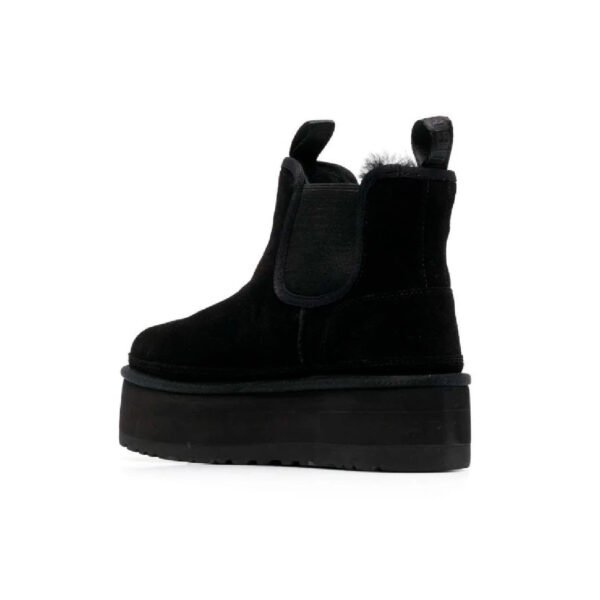 Arstore - UGG Stivaletto Neumel Platform Chelsea Nero Scamosciato Unisex - Black