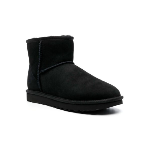 Arstore - UGG Stivale Classic Nero in Pelle di Montone Unisex - Black