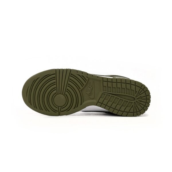 Arstore - Nike Dunk Low Bianco Verde Oliva Sparso Sneakers Unisex - White