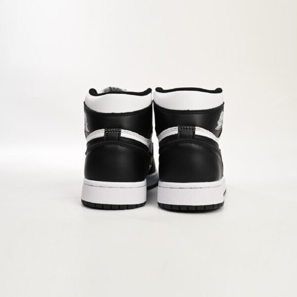 Arstore - Nike Air Jordan 1 Retro High OG Nero Bianco Sneakers Unisex
