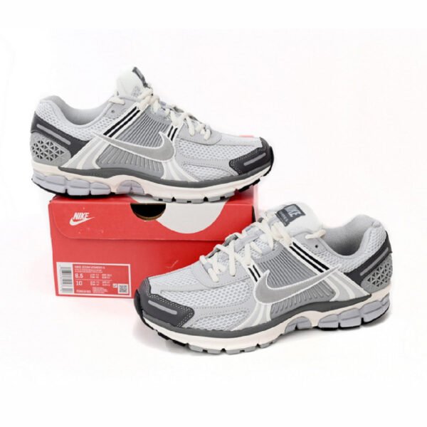 Arstore - Nike Air Zoom Vomero 5 Grigio Unisex Sneakers - Grey