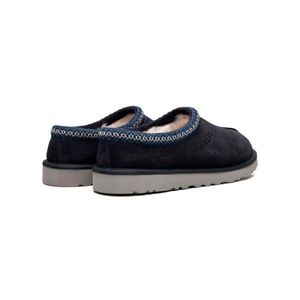 Arstore - UGG Tasman Pantofola Scamosciata Nera Unisex - Nero